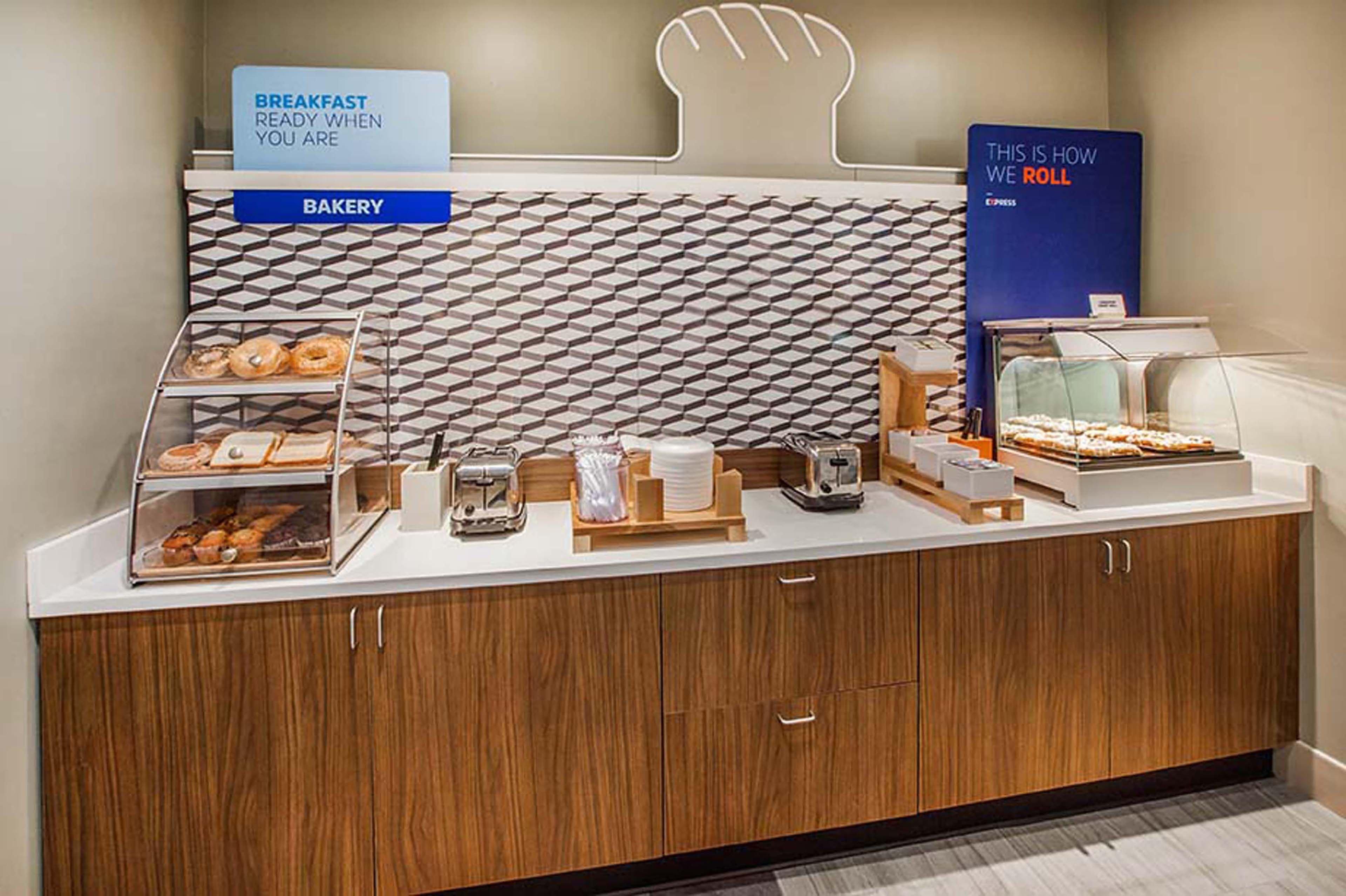 Holiday Inn Express Tallahassee By Ihg Екстер'єр фото